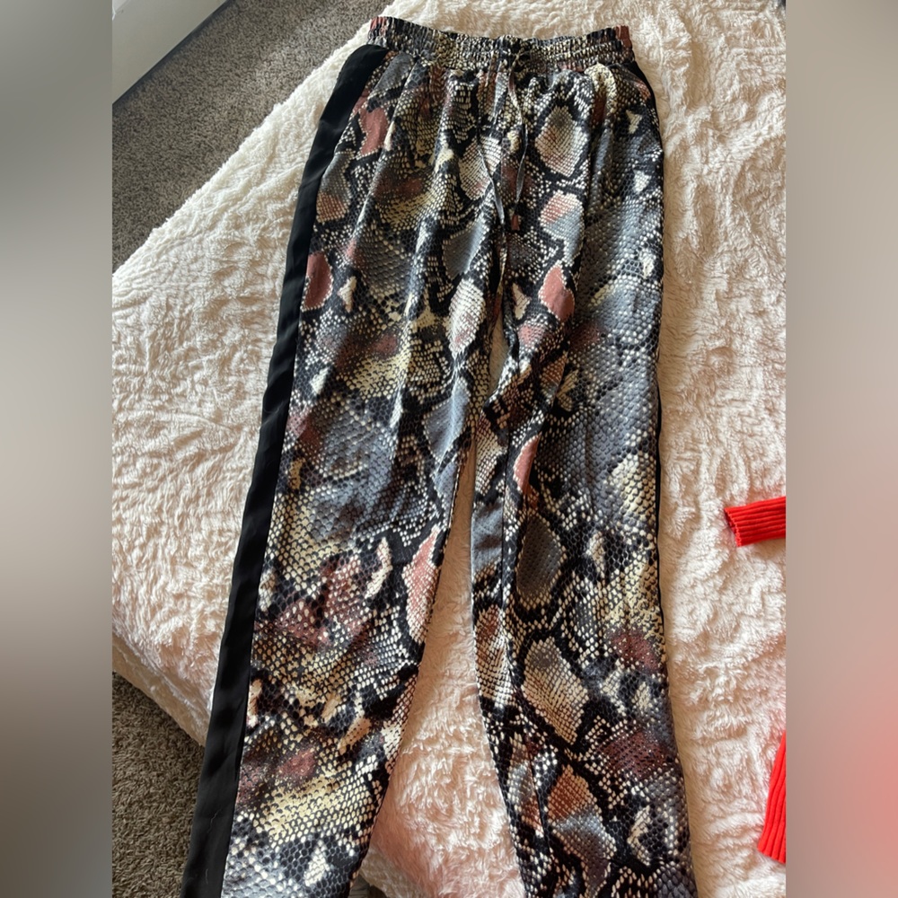 Boutique pants